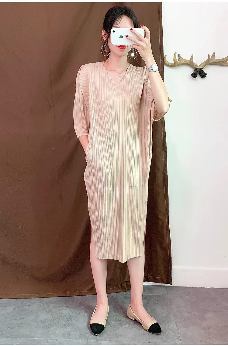 Miyake fold платье с v-образным вырезом летнее Новое свободное платье плюс размер рукав летучая мышь Плиссированное женское платье sanzhai