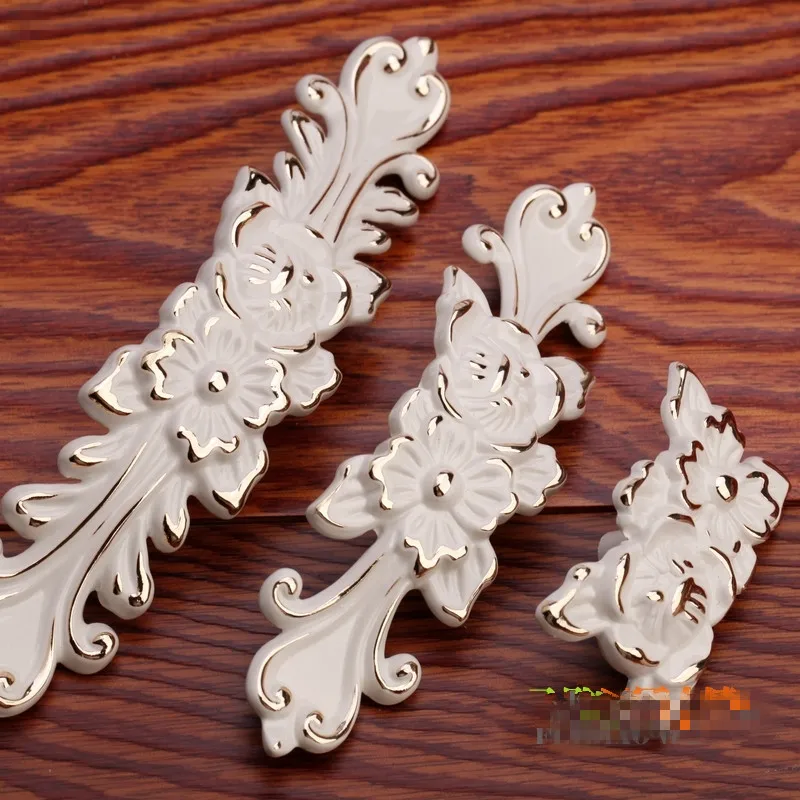 Ручки и ручки для шкафа Классический выдвижной ящик кухонного белые золотые