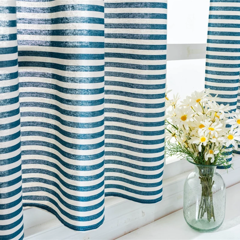 Полузатемняющие белые и синие шторы в полоску на заказ драпированные тканевые