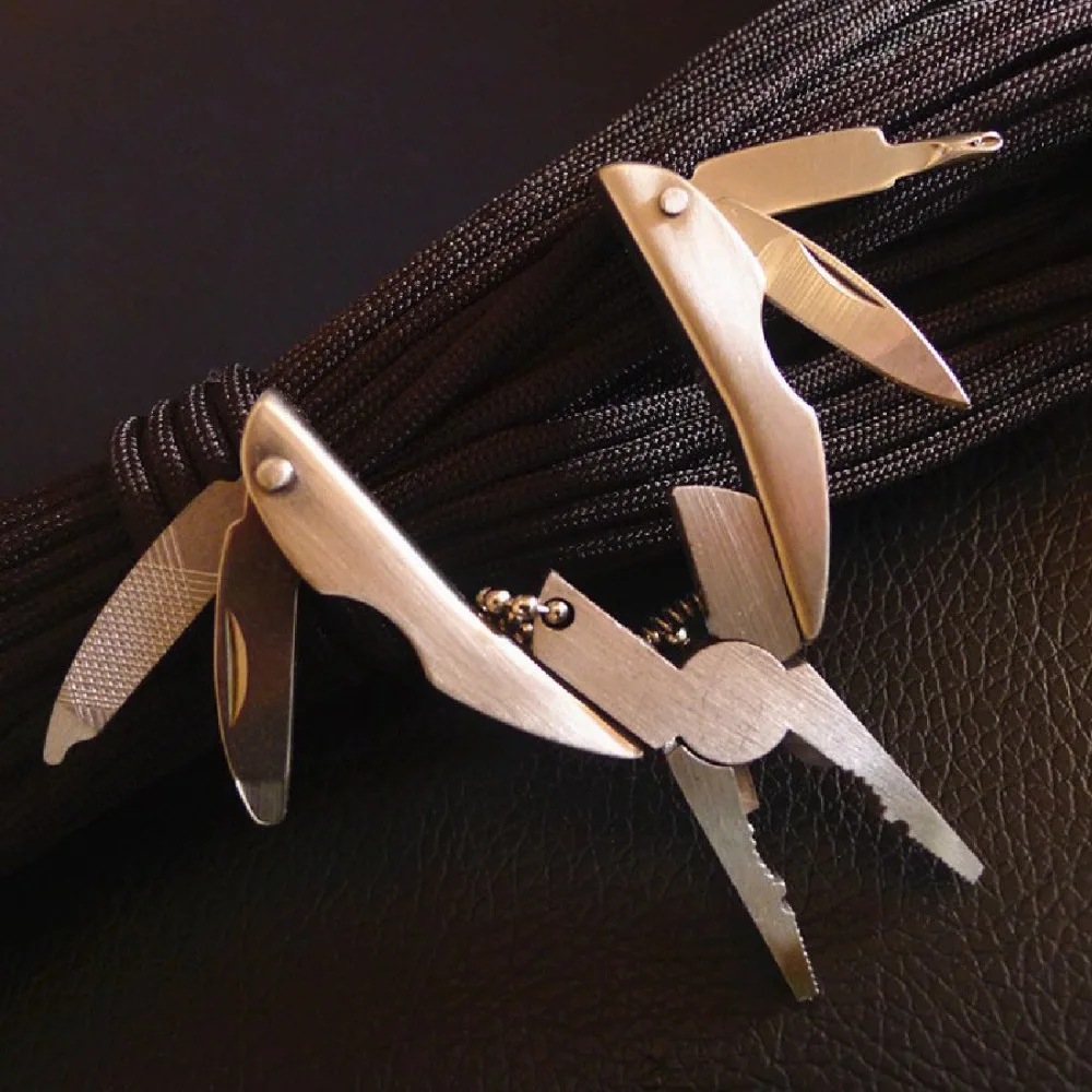 Folding Plier Camping Survival Tool Multifunction Stainless Steel Foldaway Knife Keychain Screwdriver EDC Tools Een multi - tool |