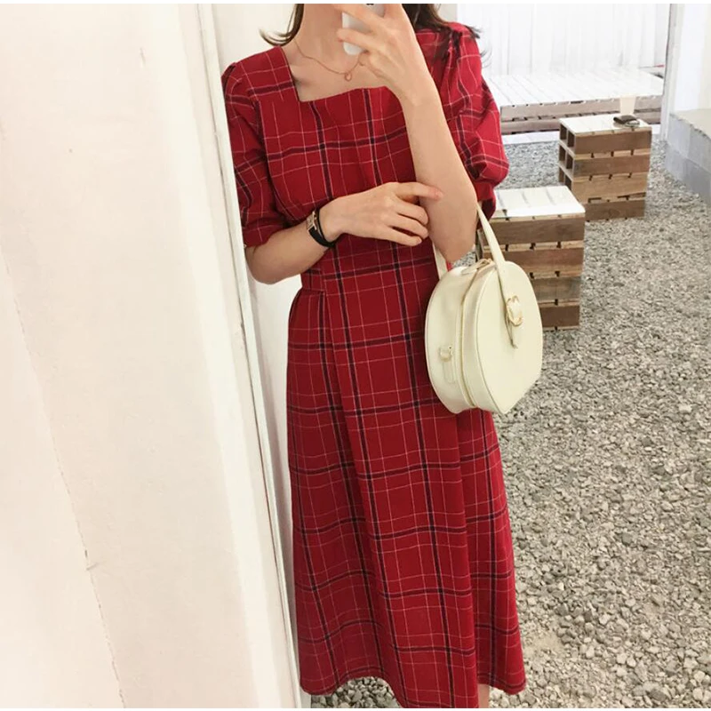 Женское клетчатое платье из хлопка и льна повседневное приталенное миди с поясом