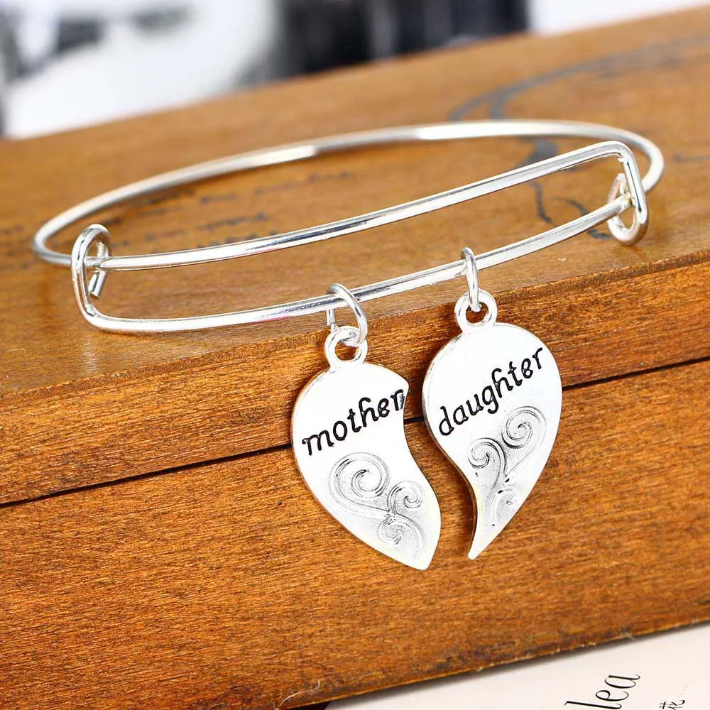 Браслет с сердечком Love Bebe для мамы и дочки Подарочный браслет всей семьи надписью