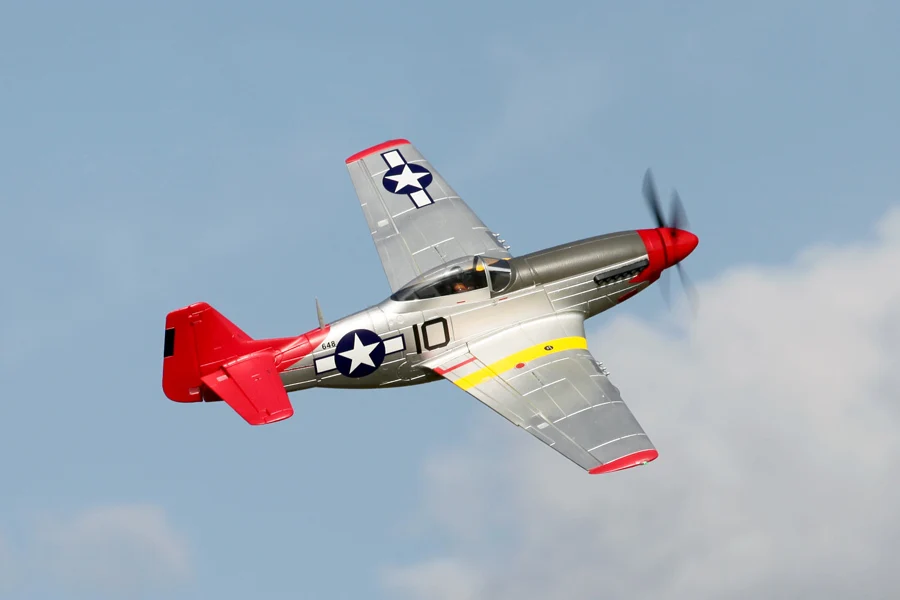 FMS в коем случае Warbird 1400 мм 1,4 м P51 P-51D Mustang красный хвост RT новые V8 PNP прочный приводимого в движение с помощью электропривода большие масштабные радиоуправляемые модели самолет