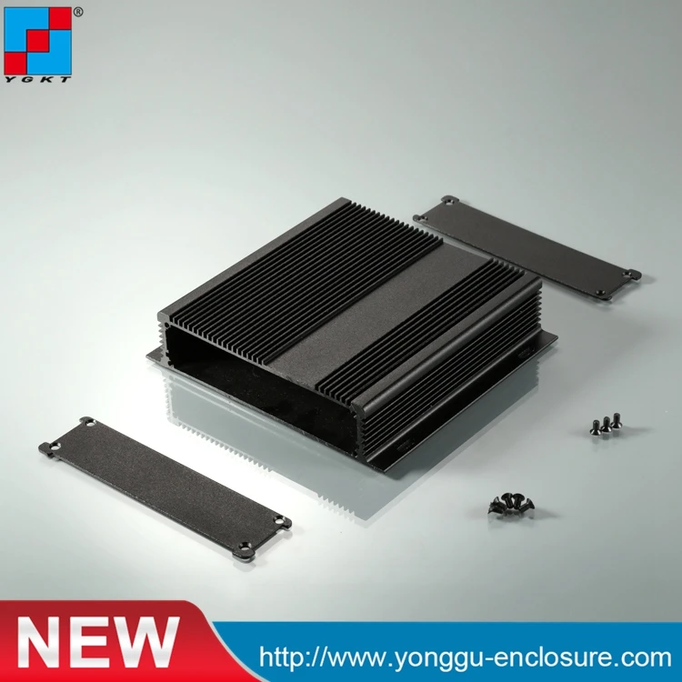 Экструзионная алюминиевая распределительная коробка черного цвета 143*31-130 мм (WxH-D)