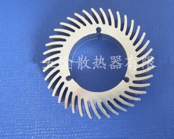 Free Ship 5pcs/lot With three holes High-power round LED lamp bead aluminum radiator 41*22*25mm Sunflower heat sink | Компьютеры и