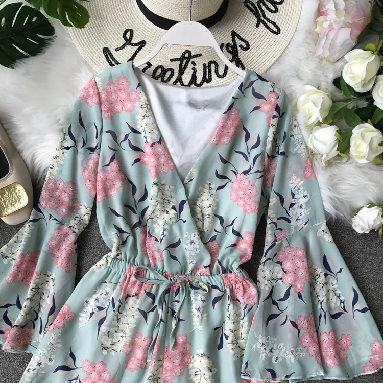 Цветочный короткий женский комбинезон с v-образным вырезом, пляжный Boho с принтом, с рюшами, сексуальный корейский элегантный шифоновый ромперы-туники, летний женский комбинезон