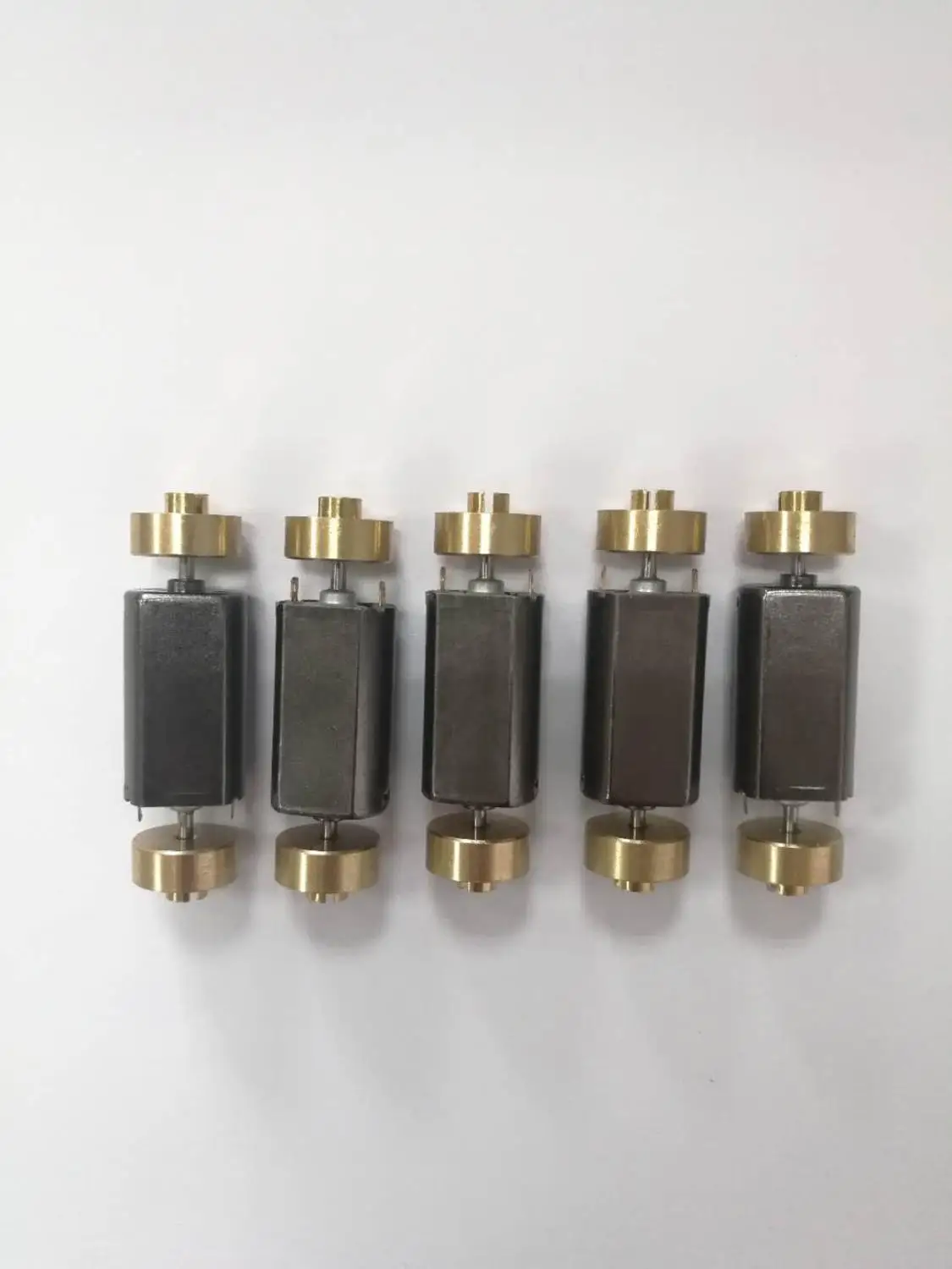 Includes flywheel 5 шт./лот 1: 87 Модель поезд Хо весы аксессуары для мотора DIY(включая маховик - Цвет: Includes flywheel