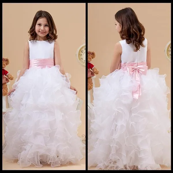 Белый Принцесса Девушки Цветка Платья Оборками-Линии Атласная и Органзы дешевые