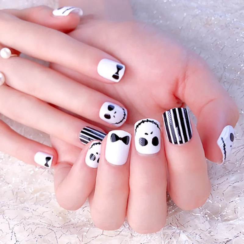 24 шт. Kawaii череп накладные ногти Короткие наконечники для дизайна шарф для Хэллоуина галстук поддельные ногти с клеем, стикер накладные ногти клей