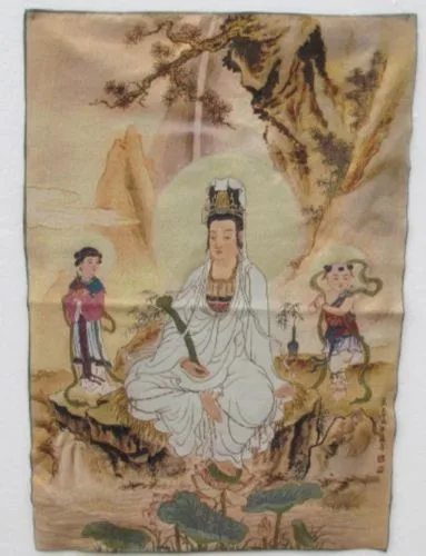 

The golden light, the goddess guanyin statue of Tibet and Nepal thangka
