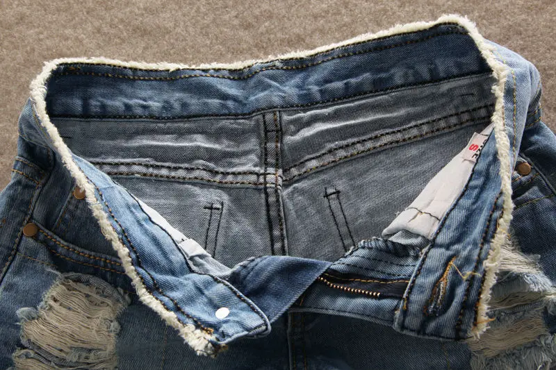 Женские джинсовые шорты с карманами