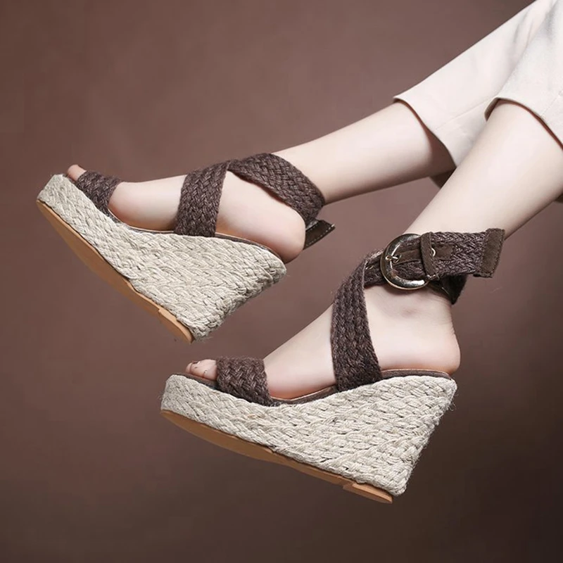 Женские босоножки сезон лето модная женская повседневная обувь с открытым