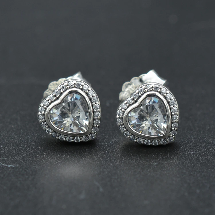 

925 Sterling Silver The Classic Heart Design Shaped White Zircon Female Silver Earrings Are Popular In Europe And America