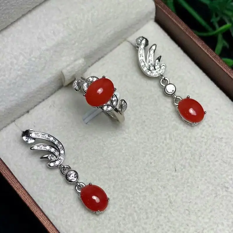 Серьги-гвоздики shilovem из стерлингового серебра 925 пробы с натуральным красным