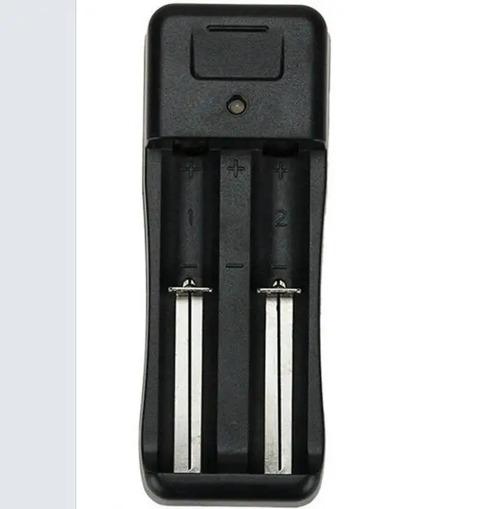 Зарядное устройство с двойным резервуаром для литиевой перезаряжаемой батареи