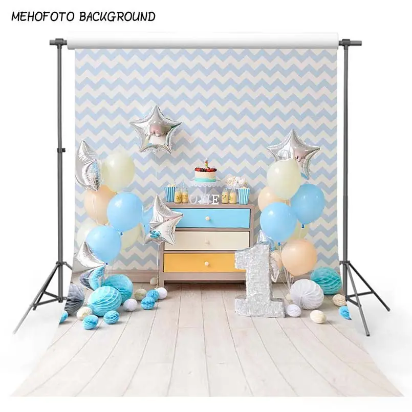 Фон для фотосъемки с нашивками воздушными шарами тортом на первый день