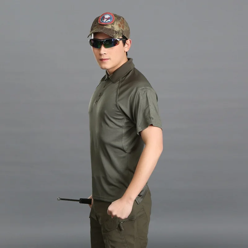 Летняя мужская футболка в стиле милитари облегающая с коротким рукавом для