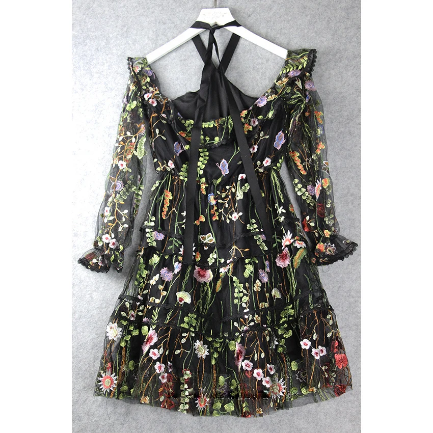 Платье женское дизайнерское подиумное с лямкой на шее Великолепная вышивка