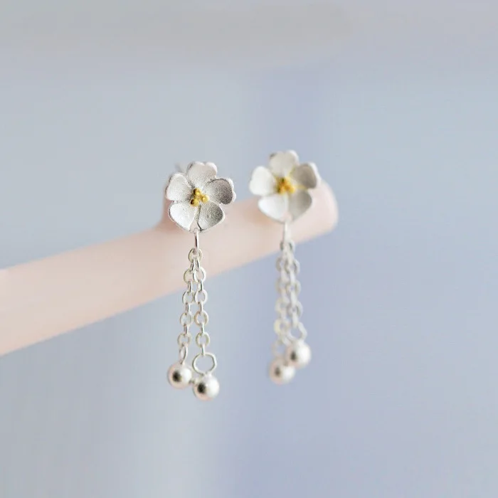 Серьги-гвоздики из серебра S925 пробы женские модные маленькие цветочные кисточки