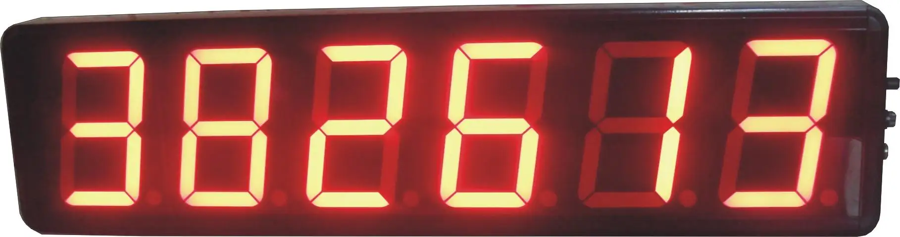 Поставка 6 электронных измерительных приборов длины с большим экраном