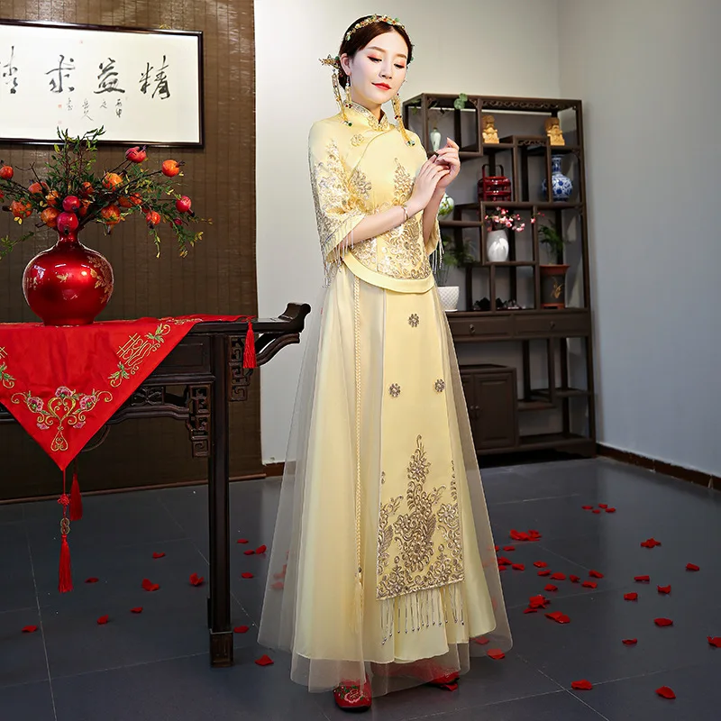 

China Style wedding dress Bridal Gown Embroidery cheongsam Elegant toast suits Overseas Traditional bride Qipao Dresses womens