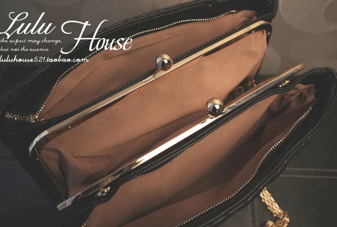 2015 European fan fashion retro diamond metal clip chain bag frog mouth tide products |