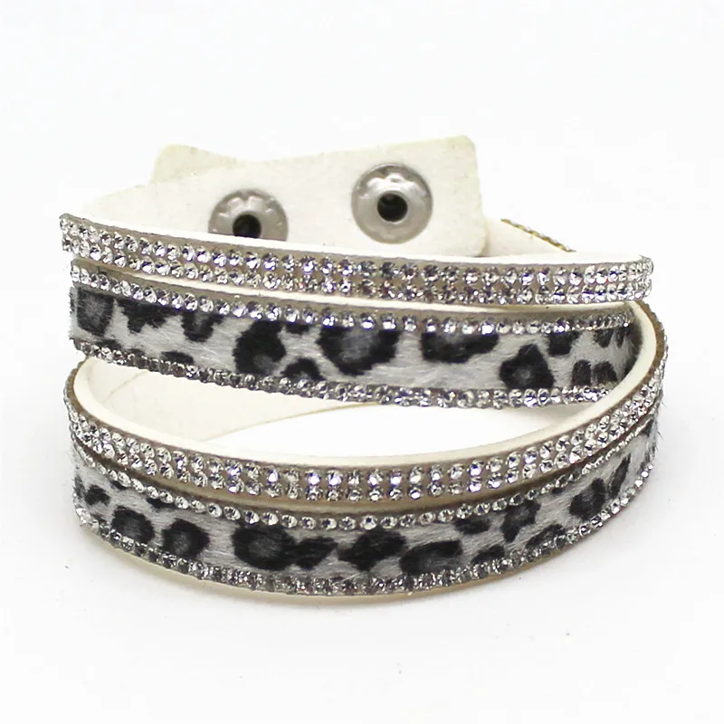 Женский кожаный браслет стразы многослойный с леопардовым принтом и кристаллами