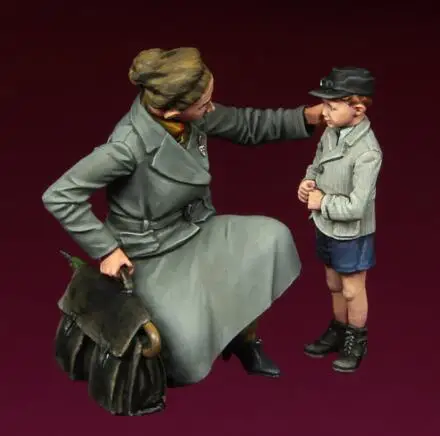 Белый 1/35 смоляная фигура Второй мировой войны, отдыхающий украинский военный большой набор модельных комплектов - Цвет: Белый