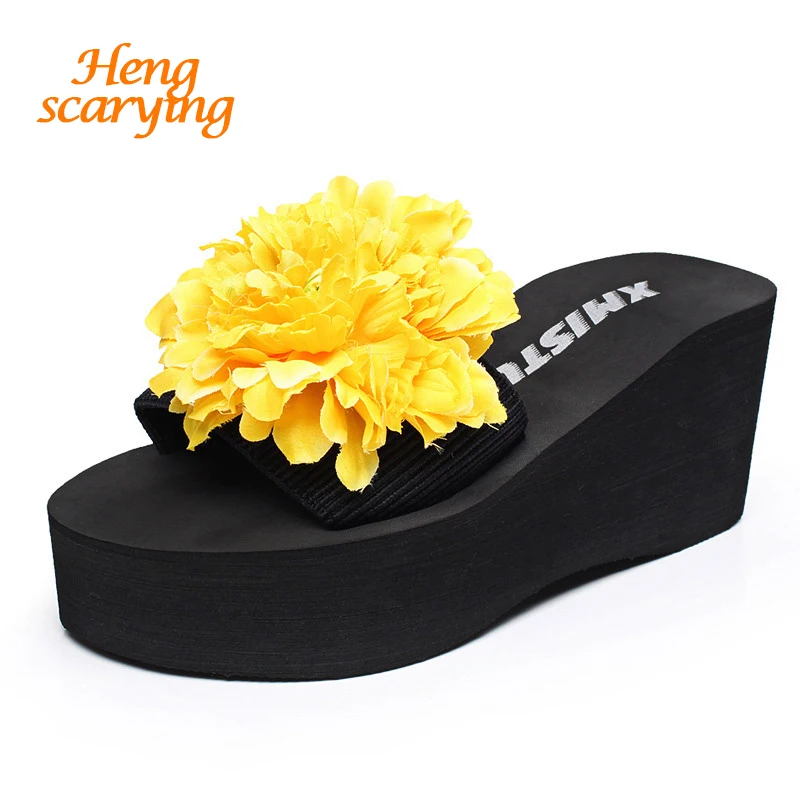 Женские пляжные шлепанцы на высоком каблуке повседневные танкетке с кристаллами