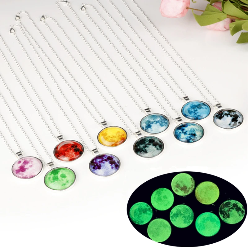 

Cute Luminous Galaxy Necklace Women Galaxy Cluster Glass Cabochon Pendant Necklace Glow In The Dark Jewelry Party Friends Gifts