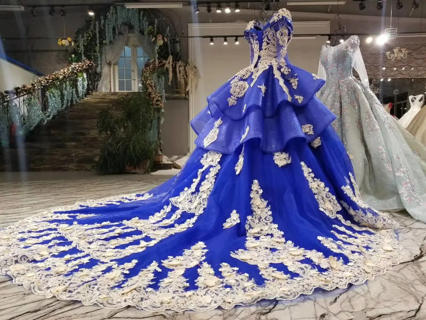 AOLANES 2018 New Bridal Dress Banquet Luxury Royal Blue Lace Appliques Beading Wedding Dresses Custom Made High-end Gowns | Свадьбы и