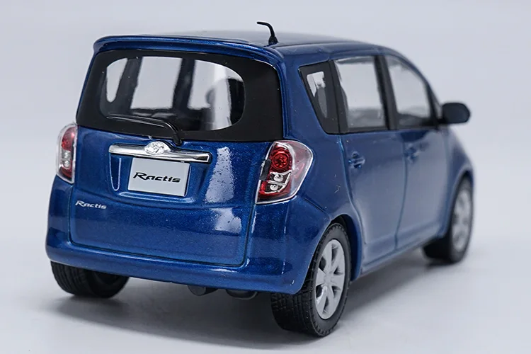 Оригинальная фабричная 1:30 toyota Ractis игрушечная машинка из сплава, игрушки для детей, литая модель автомобиля, подарок на день рождения
