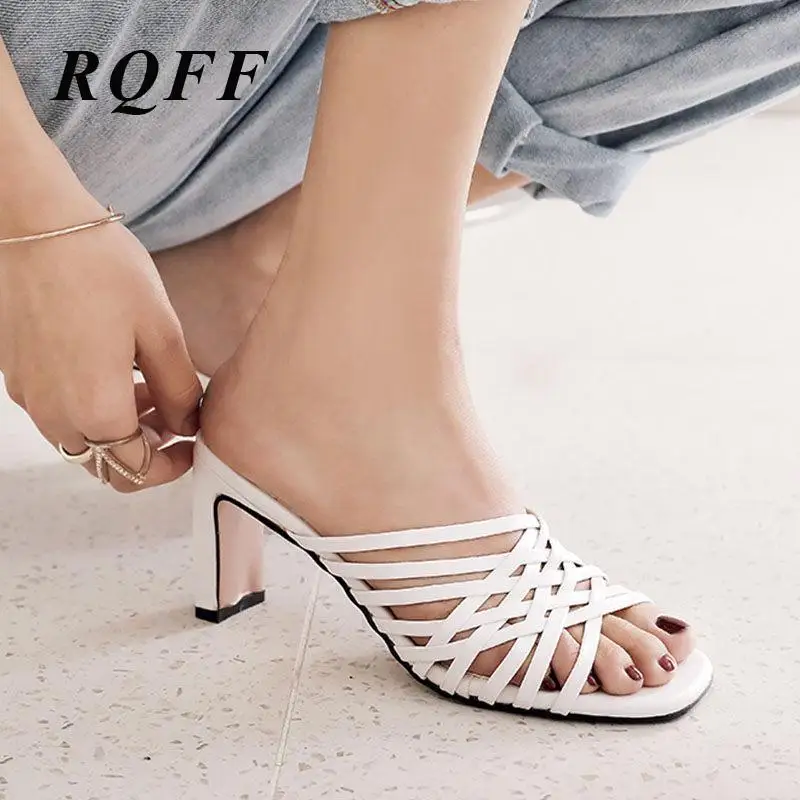 Женские летние шлепанцы на каблуке однотонные ручной работы высоком квадратном