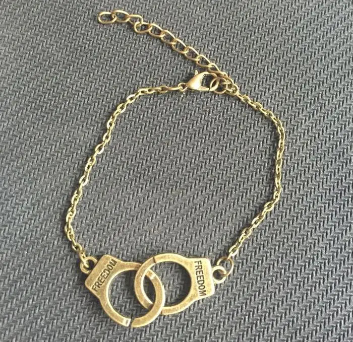 Браслет sl046 с искусственными украшениями женские резная свобода наручники