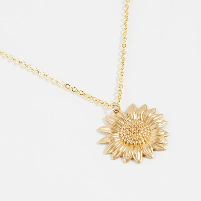 Punk Gold Sunflower Pendant Necklace Boho Botanical Flower Long Chain Necklace For Women Dainty Layering Gift Party Jewelry