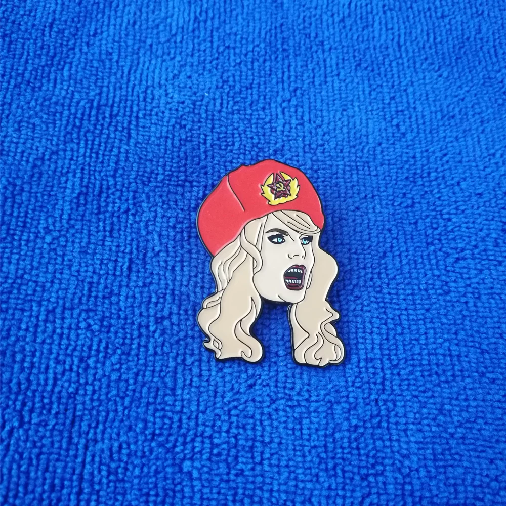 

Металлические броши Katya Zamolodchikova