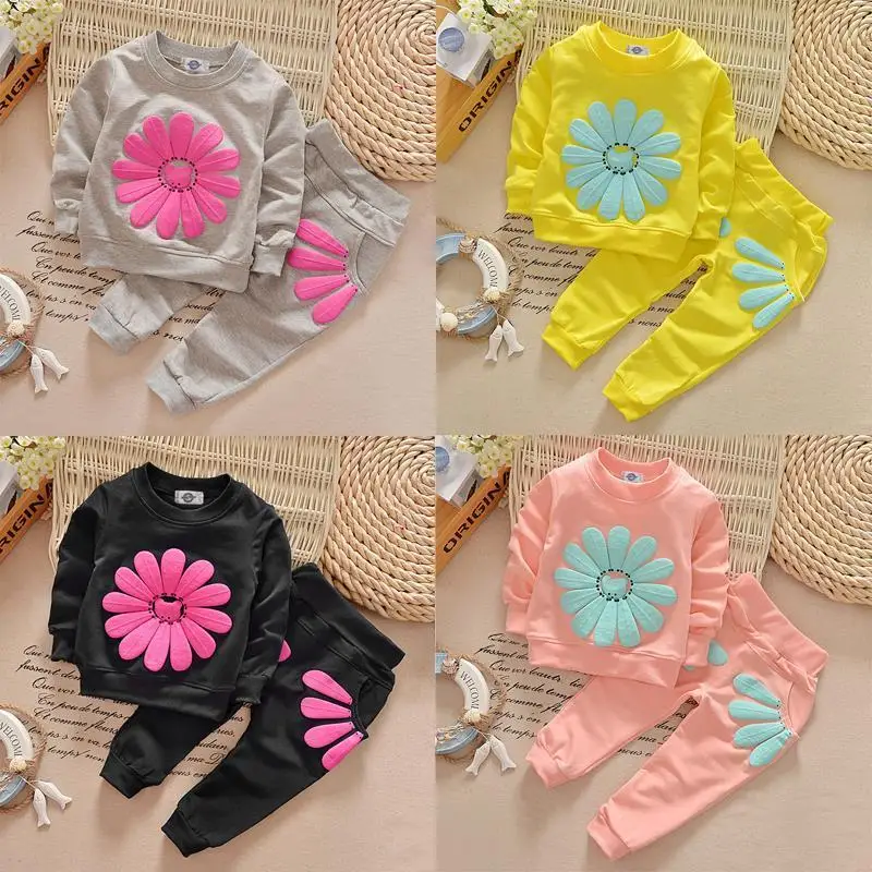 Милая футболка с подсолнечником комплект одежды состоящий из кофты и штанов