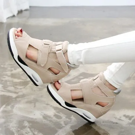 2018 г. Летние Стильные босоножки со смайликом женские туфли на танкетке модные