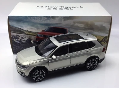 1/18 Tiguan L SUV литая модель металлическая модель автомобиля SUV игрушки для мальчика Подарочная Коллекция с коробкой - Цвет: Серебристый