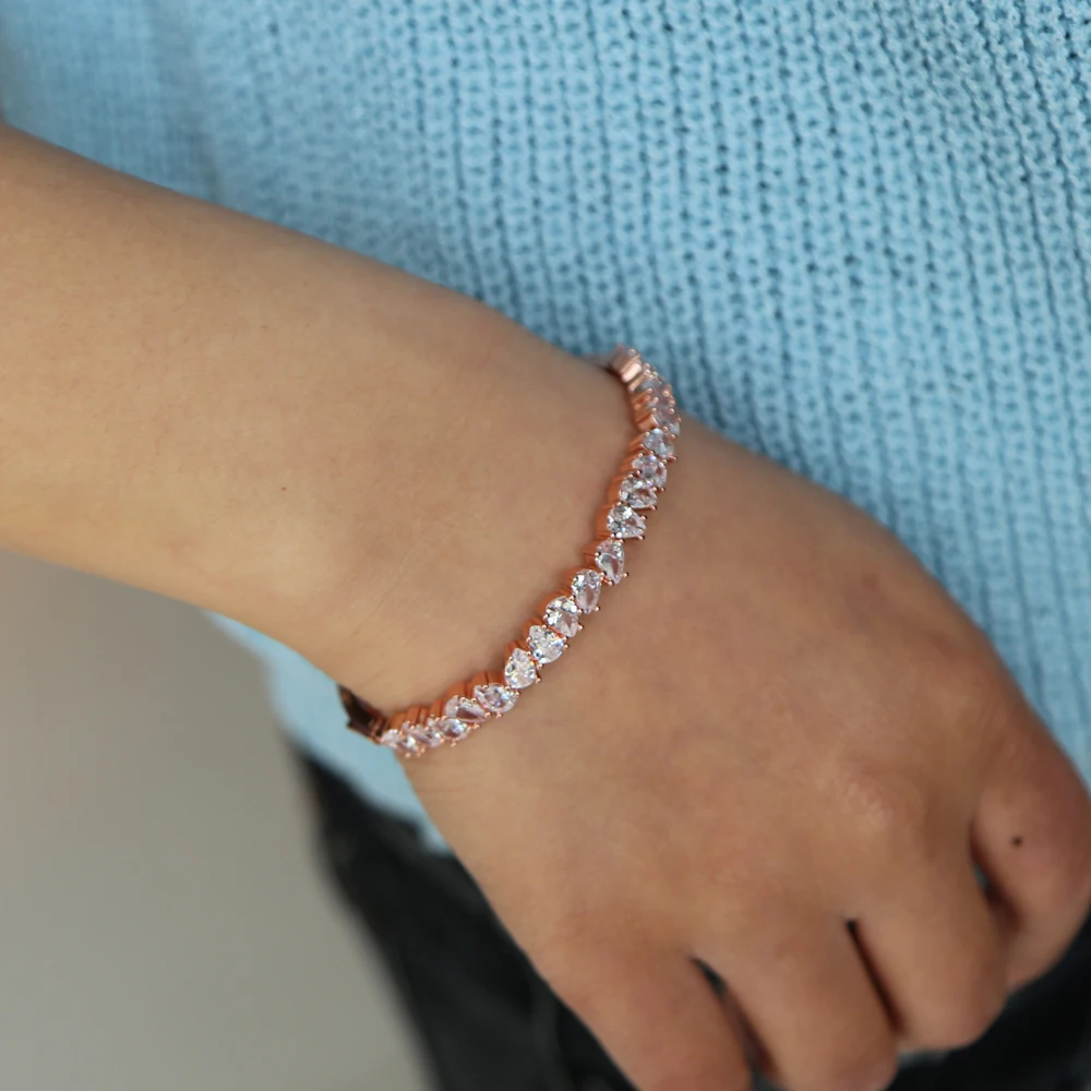 Женский браслет из розового золота с фианитами | Украшения и аксессуары