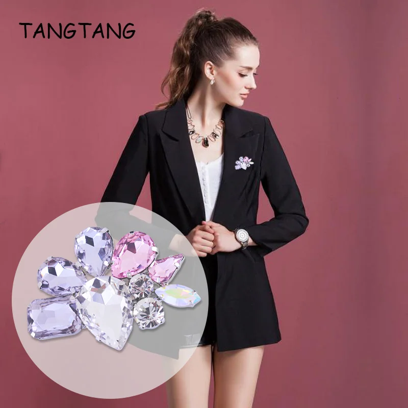 Уникальная брошь TANGTANG с блестящими искусственными элементами в форме розового