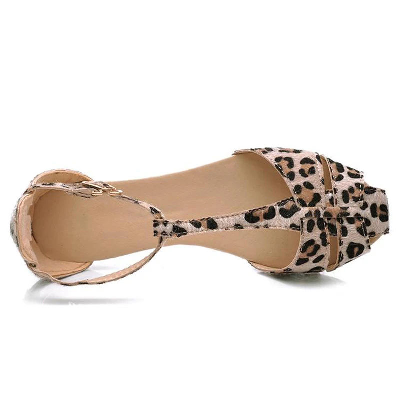 Женские сандалии на плоской подошве с леопардовым принтом летняя женская обувь