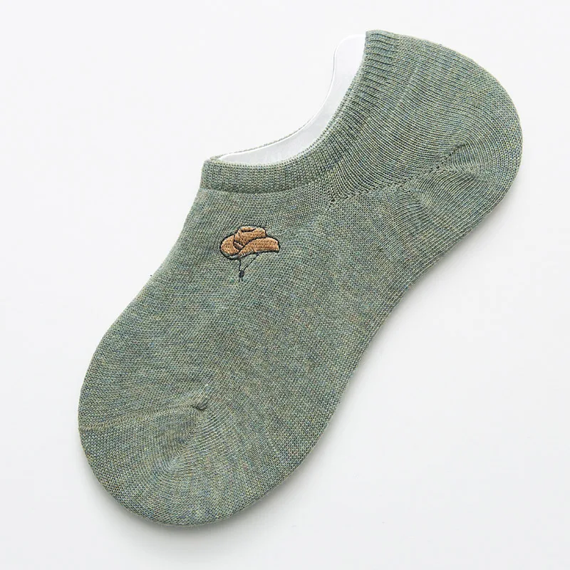 pea green Новые летние хлопковые невидимые женские носки с вышивкой модные милые носки до щиколотки с рисунком из мультфильма высококачественные Нескользящие силиконовые носки на каблуке - Цвет: pea green