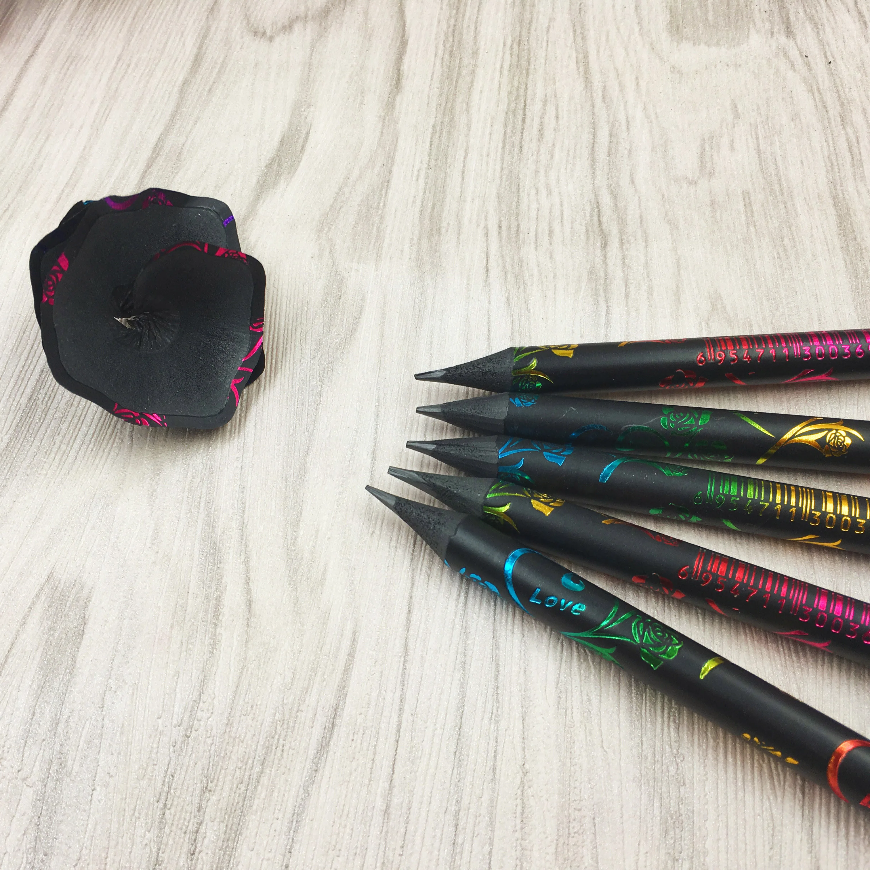 12 pcs/lot DIY Cute Plastic Black refilled Durable HB Painting Drawing Pencil Diamond Earsers For Office and school supplies
