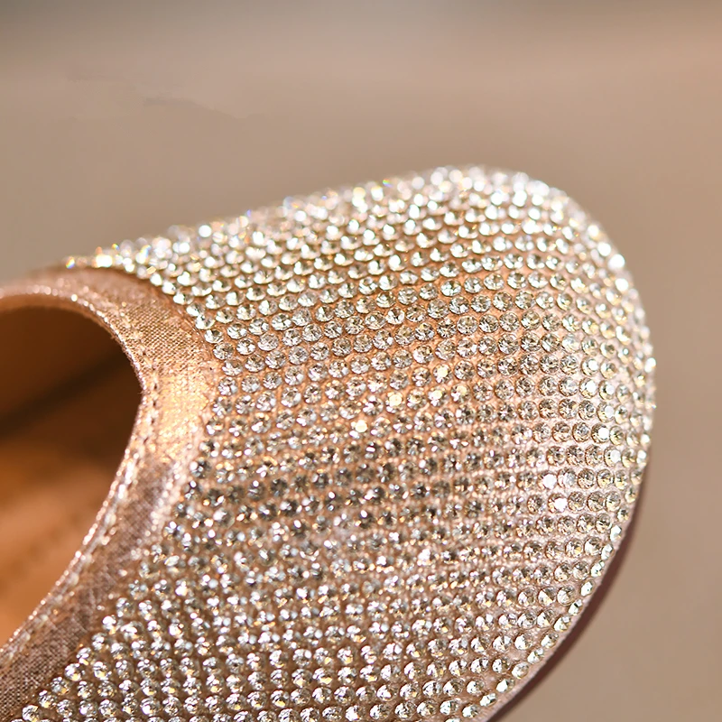 2018 г. Новая Осенняя кожаная обувь с блестящими кристаллами для маленьких девочек