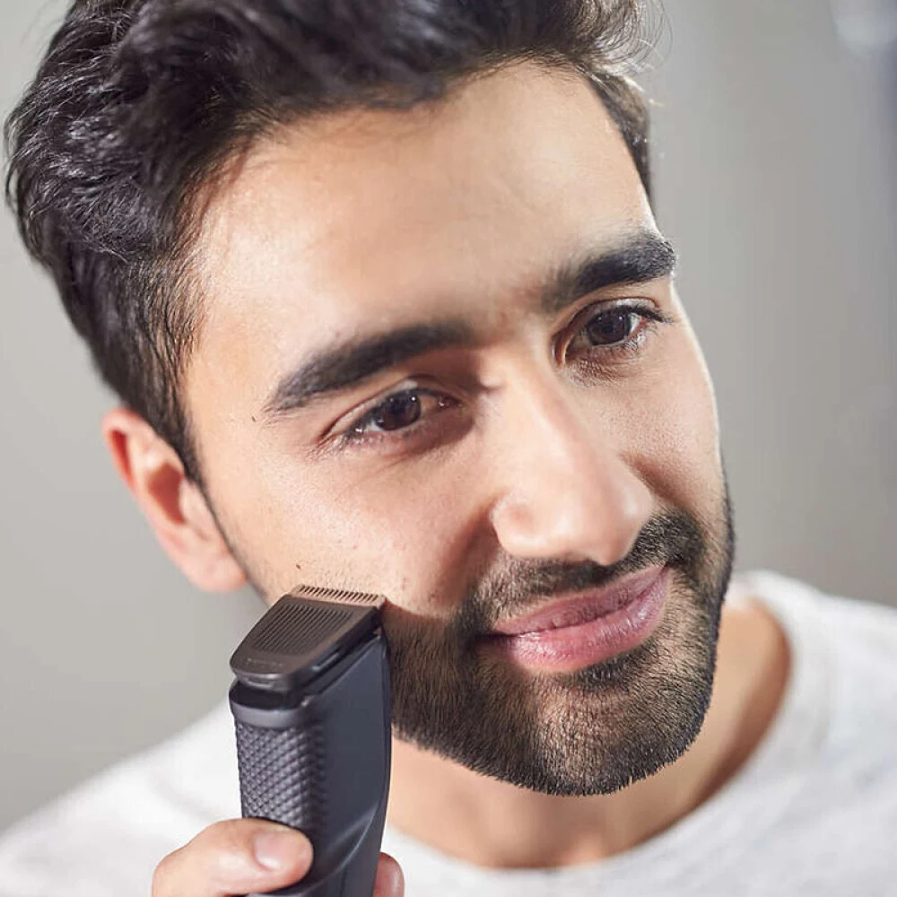 Электробритва Philips BT1214 для салона с перезаряжаемым титановым лезвием мужской