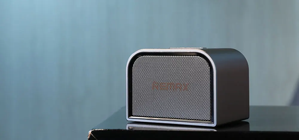 Remax RM-M8 мини металлический портативный Настольный Bluetooth динамик Bluetooth V 4,0 Громкая связь вызов сабвуфер музыкальный динамик для смартфонов