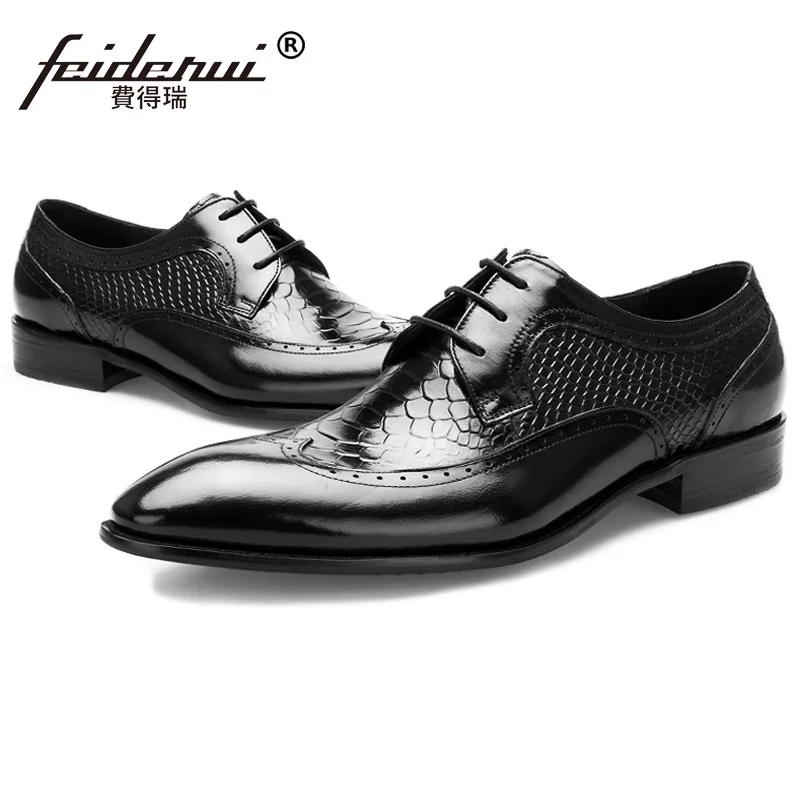 

British Style Man Carved Brogue Shoes Vintage Genuine Leather Formal Dress Oxfords Pointed Toe Men's Wing Tip Footwear MG77
