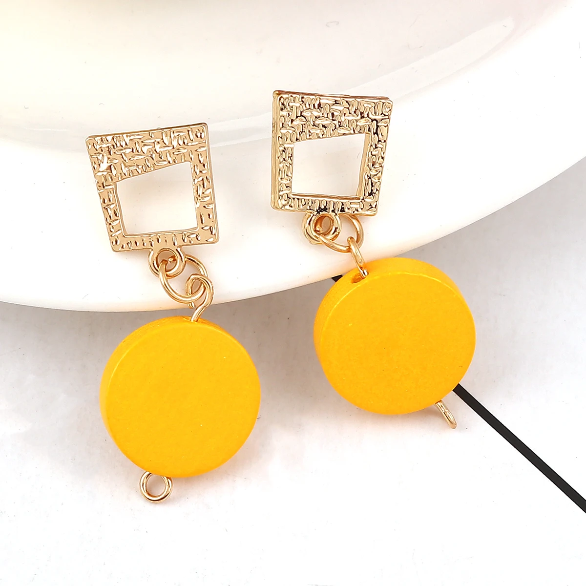 Дорин коробка из цинкового сплава цинковый сплав столб уха серьги-гвоздики