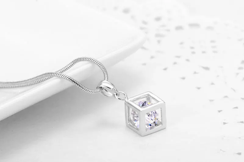 Женские квадратные ожерелья CARSINEL серебристые прозрачные в форме кристалла с